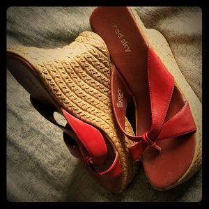 Vintage platform wedge sandles